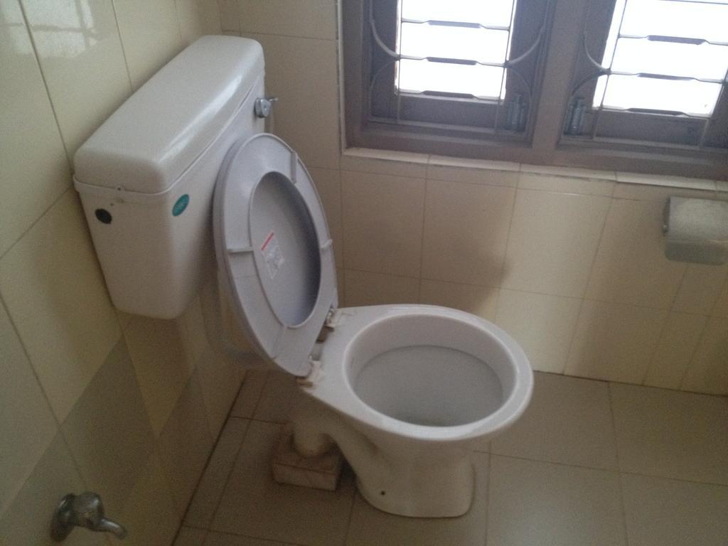 Hotel Aagaman Kathmandu Buitenkant foto