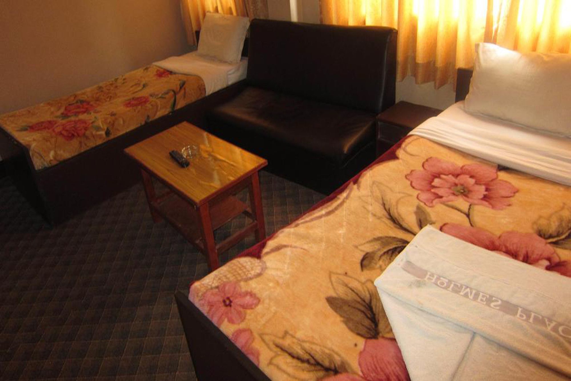 Hotel Aagaman Kathmandu Buitenkant foto