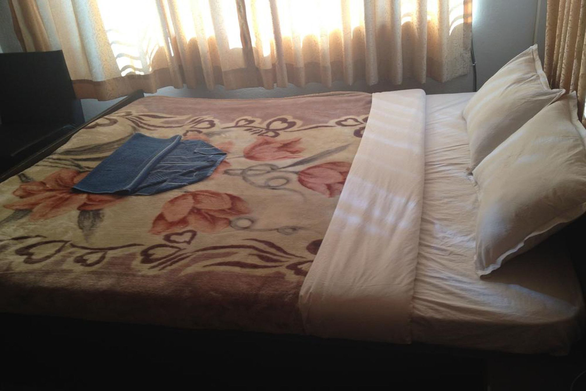 Hotel Aagaman Kathmandu Buitenkant foto