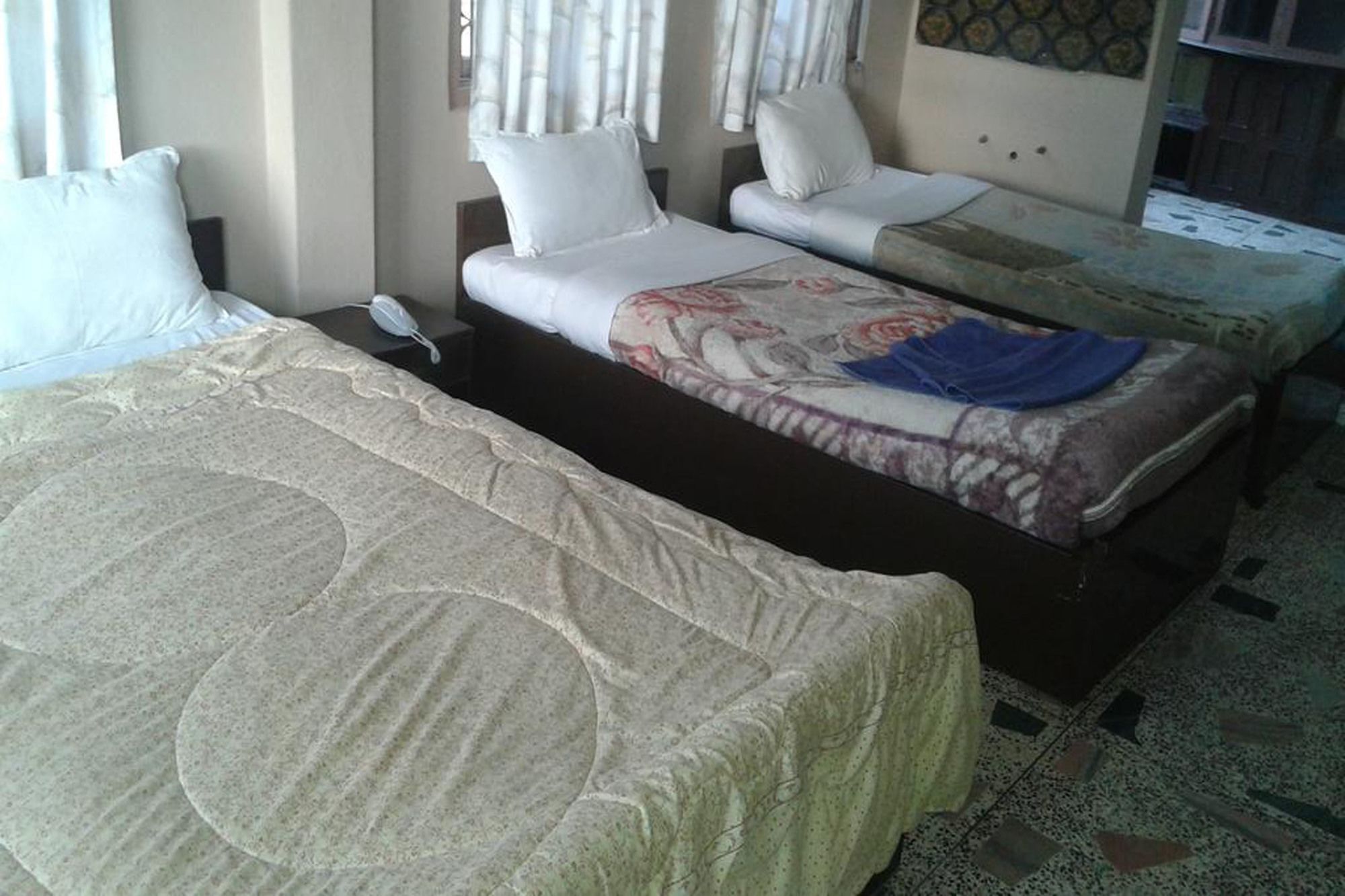 Hotel Aagaman Kathmandu Buitenkant foto
