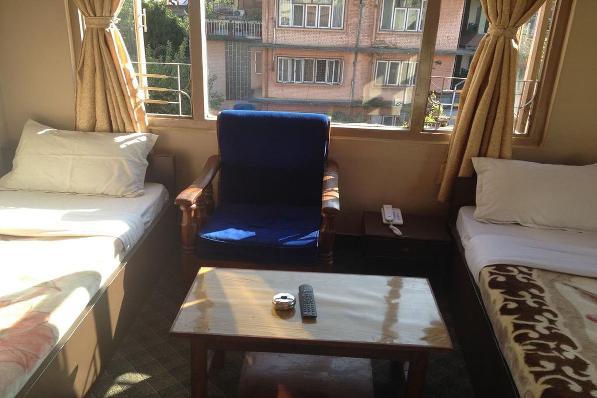 Hotel Aagaman Kathmandu Buitenkant foto