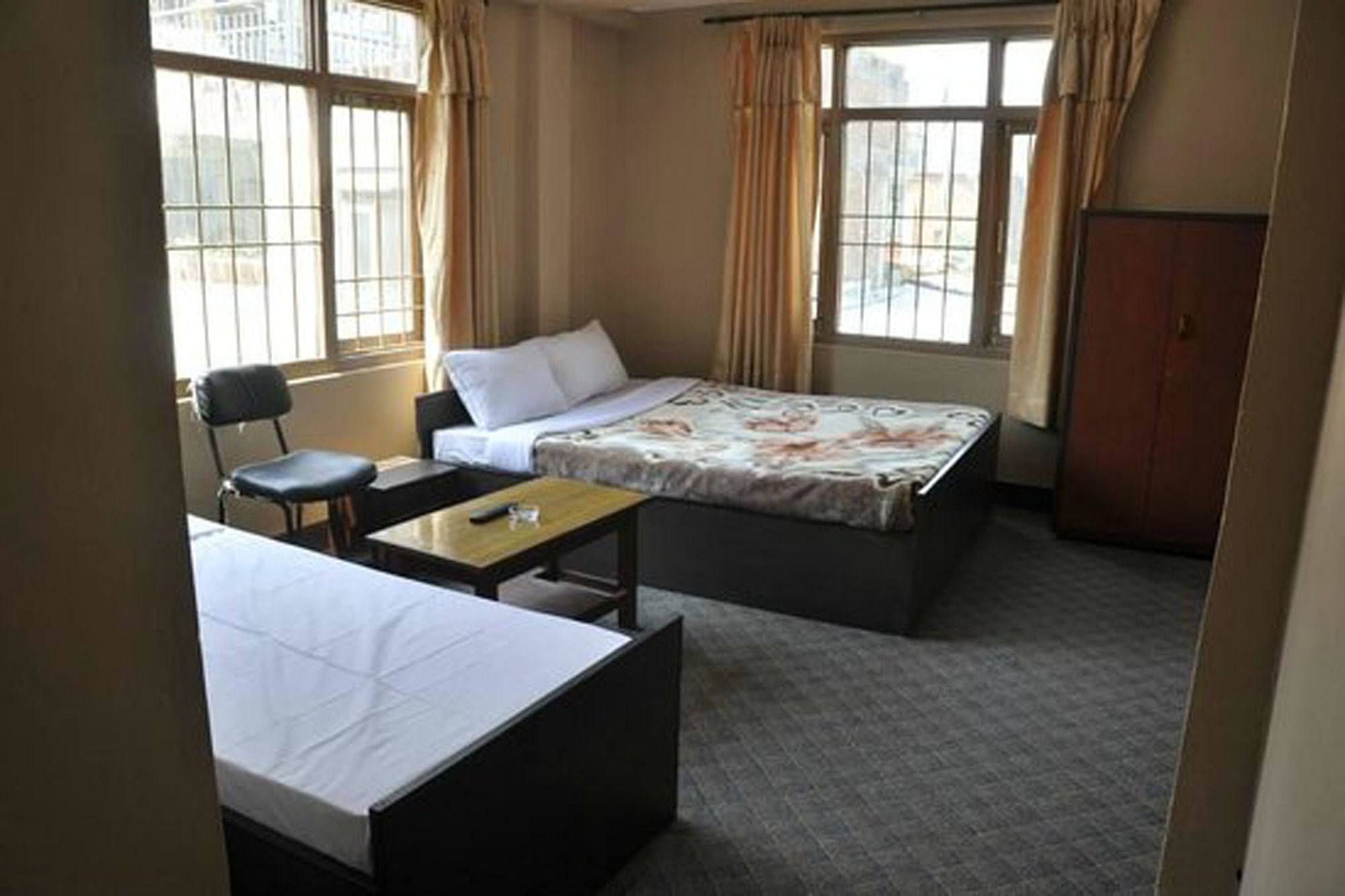 Hotel Aagaman Kathmandu Buitenkant foto